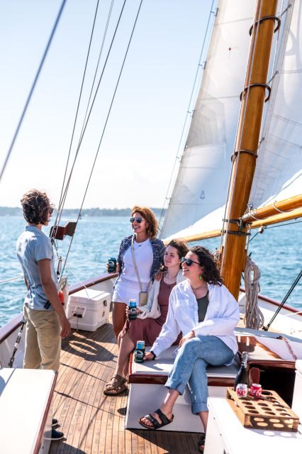 Newport: Schooner Sailing Tour - Key Points