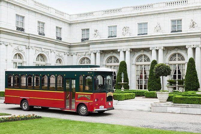 Newport Trolley Tour - Viking Scenic Overview - The Guide and Group Size