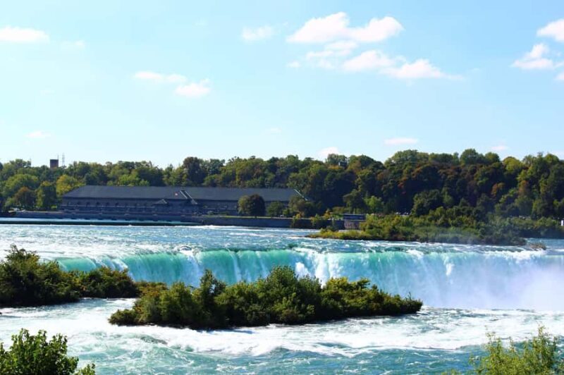 NF USA: Maid of the mist, Cave of the Winds, & Hotel Pickup - Final Thoughts: Who Should Consider This Tour?