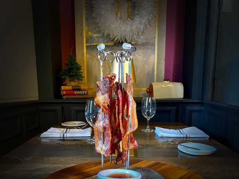 Niagara Falls, All Canadian Food Small Group Walking Tour - Who Will Love This Tour?