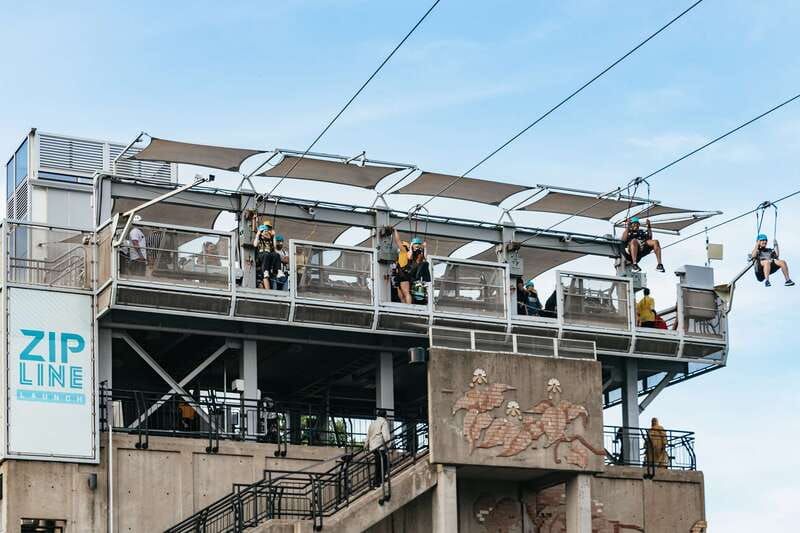 Niagara Falls, Canada: Zipline to The Falls - Landing deck time: where the photos (and the awe) happen