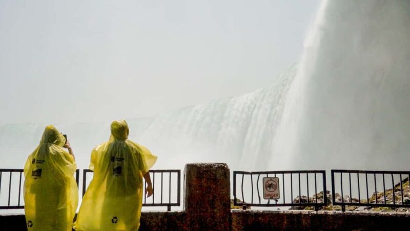 Niagara Falls: Feel the Mist Walking Tour - What to Expect From the Tour
