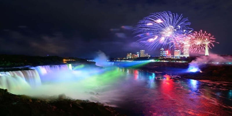 Niagara Falls: Guided Night Tour w/ Dinner & Hotel Transfer - Walking and Accessibility