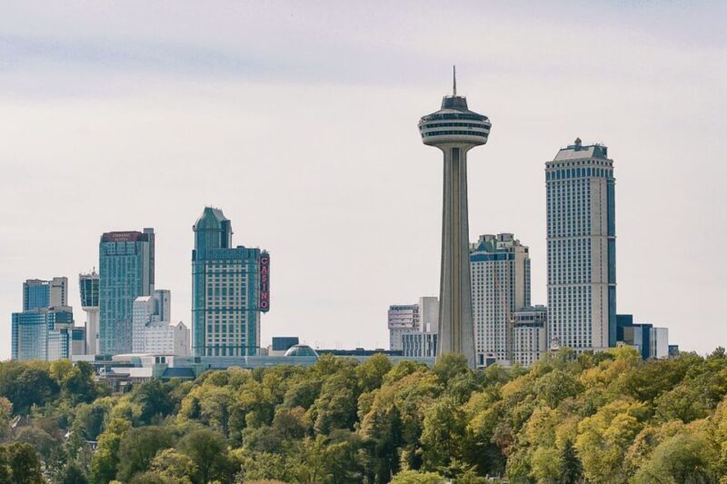 Niagara Falls, ON: Helicopter Ride with Boat & Skylon Lunch - FAQ