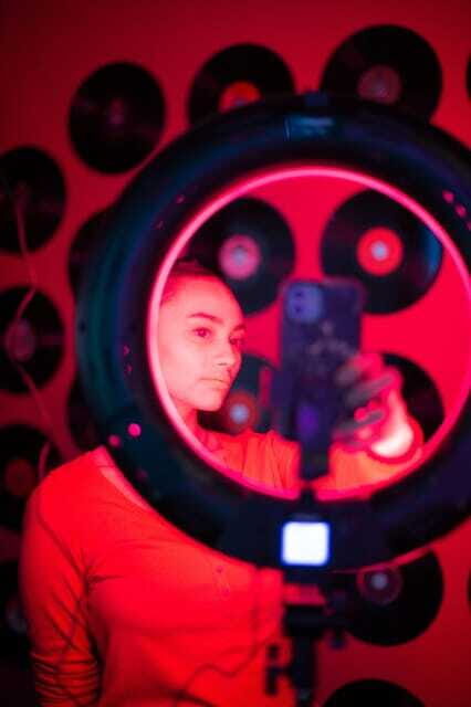 Niagara Falls: Ripley's Selfie Studios - Photo Quality and Packages