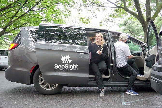 Niagara Falls Small Group Tour w/Helicopter and Maid of the Mist - An In-Depth Look at the Niagara Falls Small Group Tour