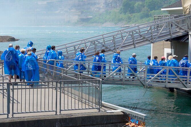 Niagara Falls Small Group Tour w/Helicopter and Maid of the Mist - FAQs