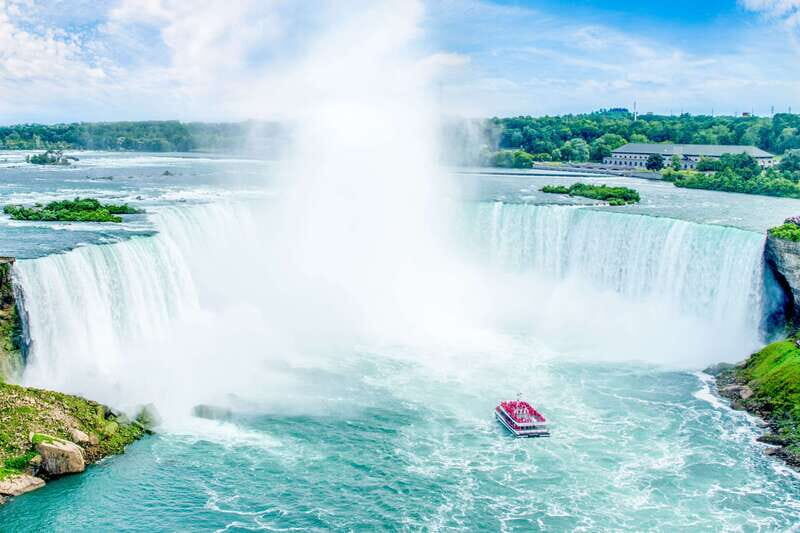 Niagara Falls Tour with Skip the Line Cruise & Maple Tasting - Who Should Consider This Tour?
