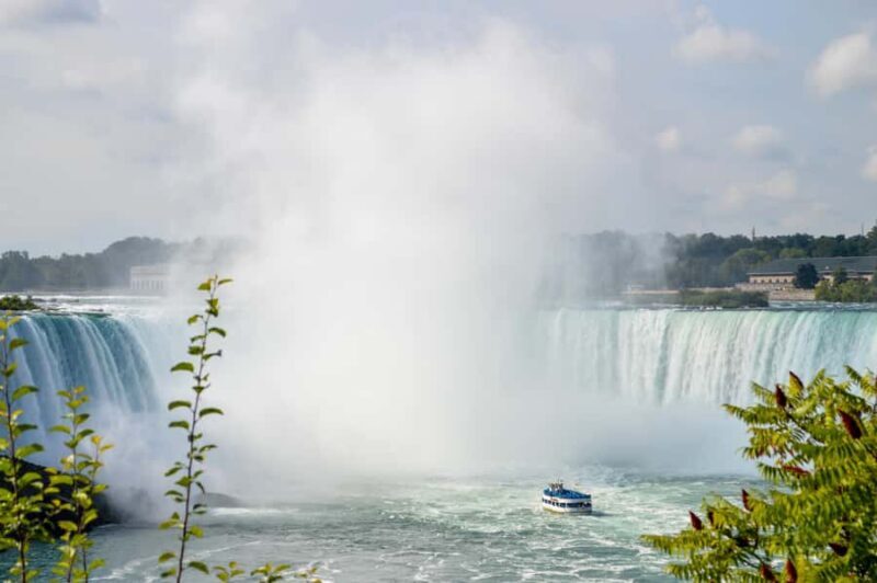Niagara Falls USA: Cave of the Winds & Maid of the Mist Ride - FAQs