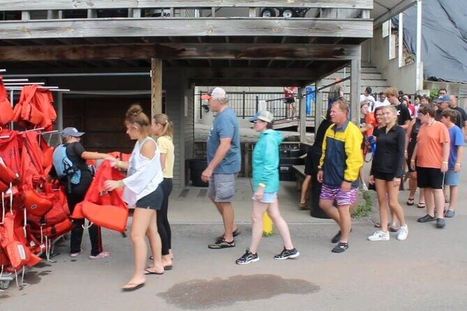 Niagara Falls USA, Open-Top (Wet) Jet Boat Tour - The Downsides