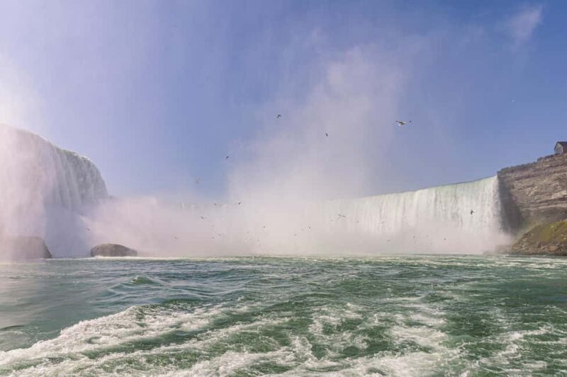 Niagara Falls: VIP Maid of the Mist & Cave of the Winds Tour - FAQ