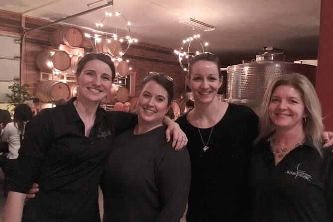 Niagara's Decadent Sparkling and Icewine Tasting - Who Is This Tour Best For?