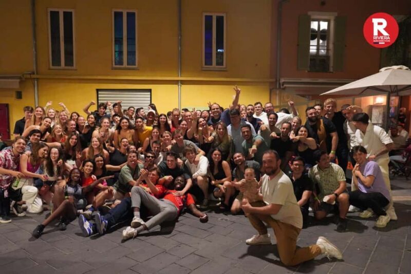 Nice: 4 Bars & 1 Club Fun Bar Crawl Party with Free Shots - FAQs