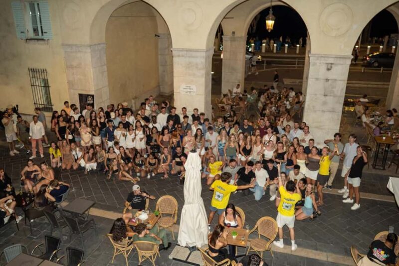 Nice : Bar Crawl Madness 4 Bars, Wild Games &VIP Club Entry - Who Is This Tour Best Suited For?