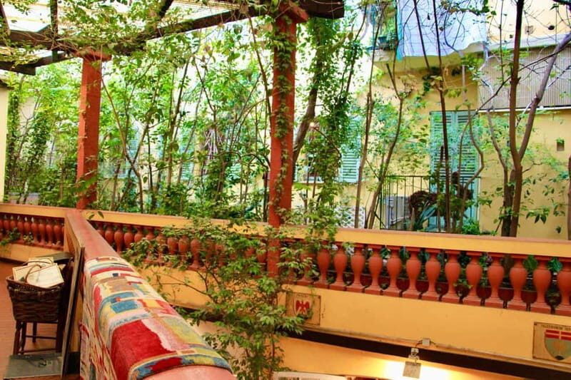 Nice: Walking Tour of Port Lympia & Antiques District - Key Points