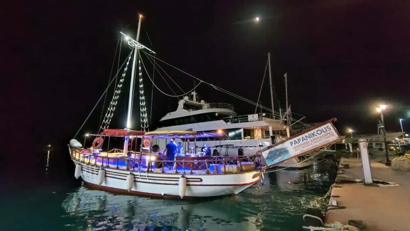 Nidri: Private cruise & greek traditional lunch - Key Points