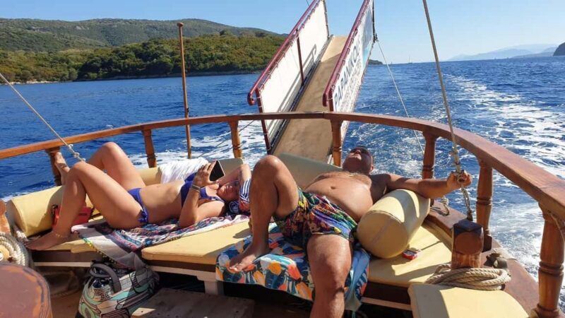 Nidri: Private cruise & greek traditional lunch - Setting Off from Nidri: What to Expect