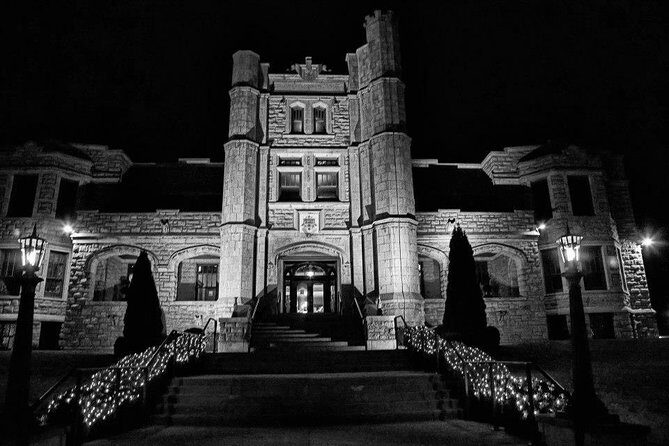 Night Ghost Tour of Pythian Castle in Springfield Missouri - Key Points