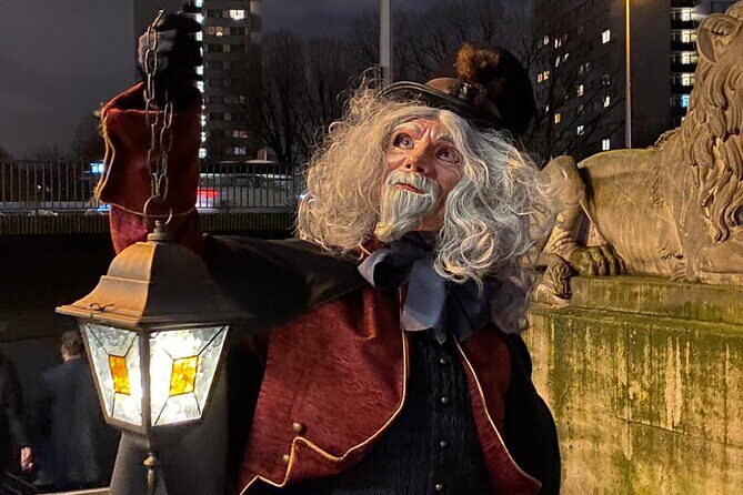 Night magic city tour in Berlin - The Sum Up