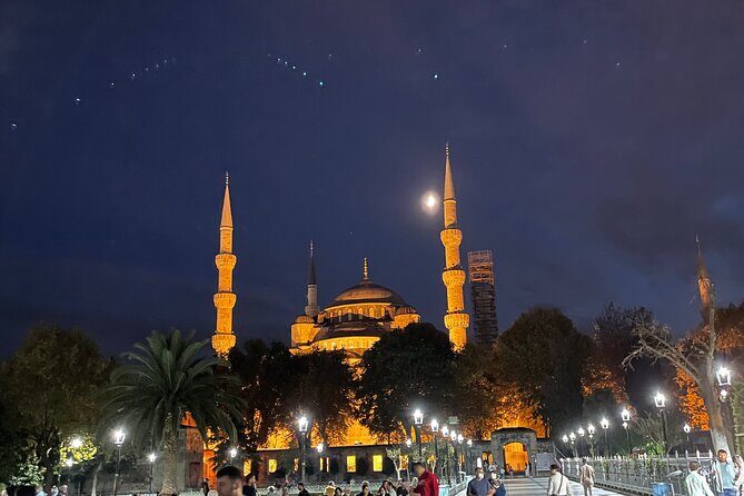 Night & Street Food Tour - The Sum Up