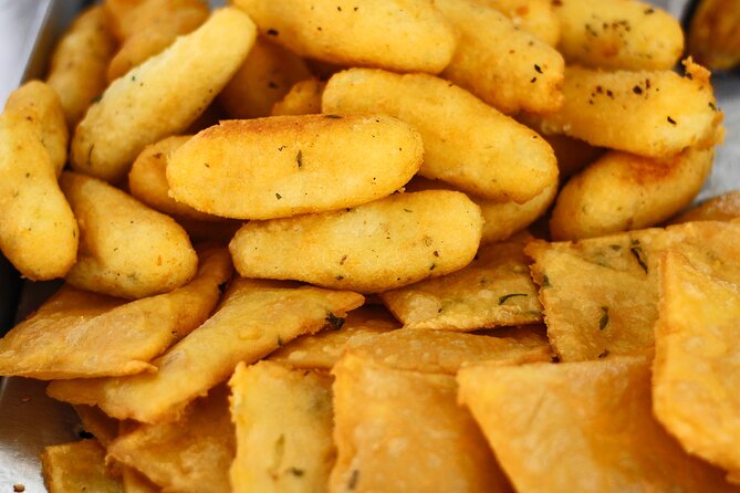 Night Street Food Tour of Palermo with a Local -For real foodies! - Stop 1: Teatro Massimo and a Welcome Before You Eat