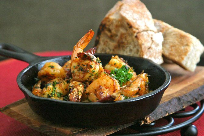 Night Tapas Walking Tour in Barcelona Modernist Area with Small Group and Dinner - An In-Depth Look at the Tour Experience