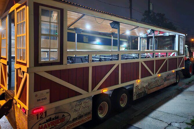 Night-Time Hayride Sightseeing Tractor Tour of Nashville - FAQ