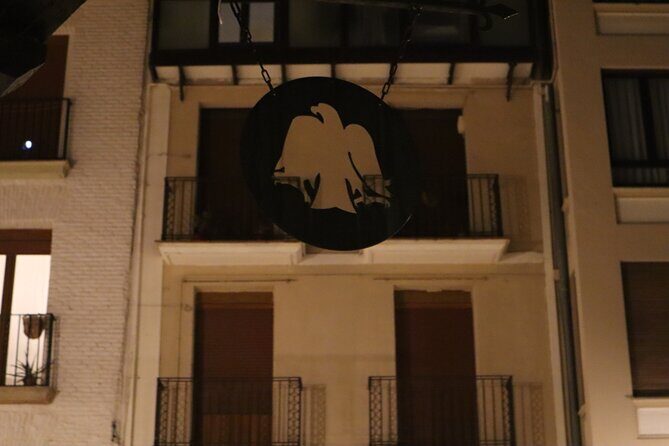 Night Tour Dark Secrets and Legends of Pamplona - Who Is This Tour Best For?
