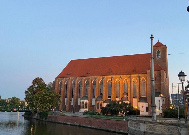 Night tour through Wroclaw - Who Should Consider This Tour?