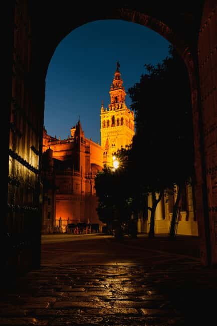 Night visit to the Cathedral of Seville "Cathedral under the stars" - Exploring the Experience in Detail