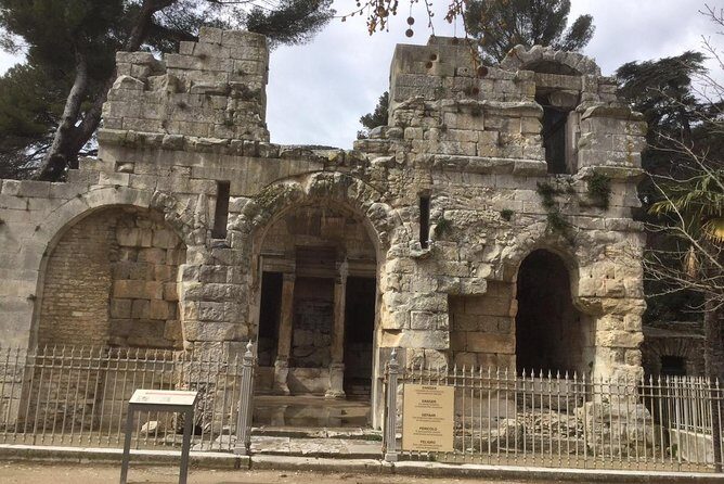 Nimes, Uzes & Pont du Gard Small Group Half-Day Tour from Avignon - Second Stop: Nîmes and its Roman Heritage
