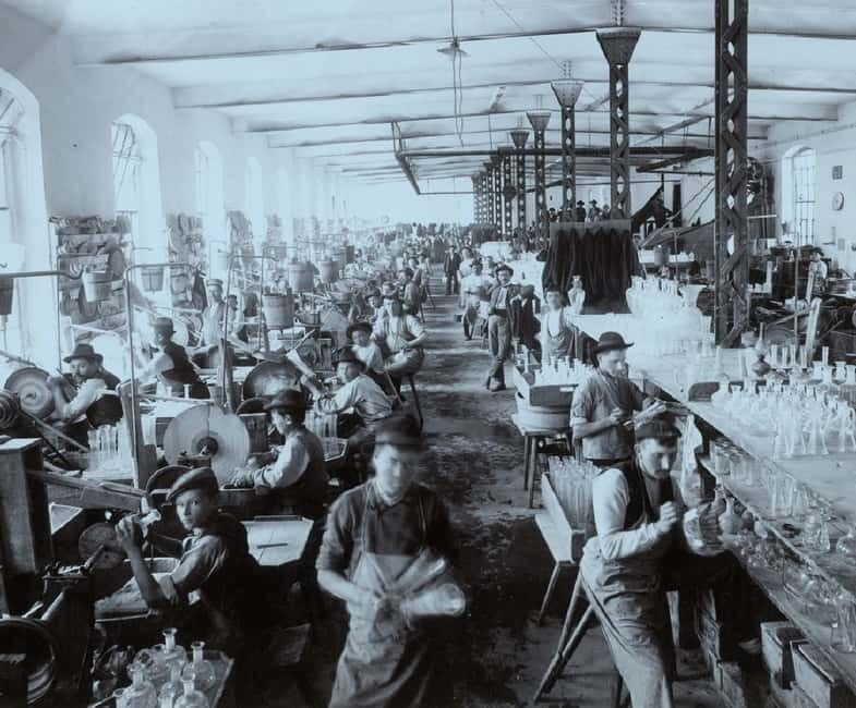 Nizbor Glass Factory Tour - FAQ: Your Questions About the Nizbor Glass Factory Tour