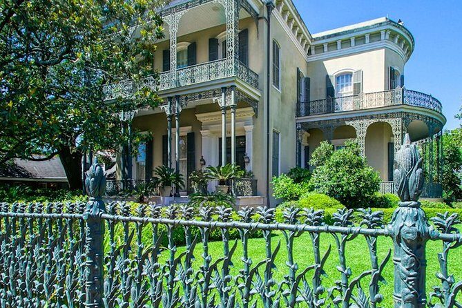 NOLA's BIG 4 PRIVATE CITY TOUR, NO GHOST, ONLY FACTS! - Who Is This Tour Best For?