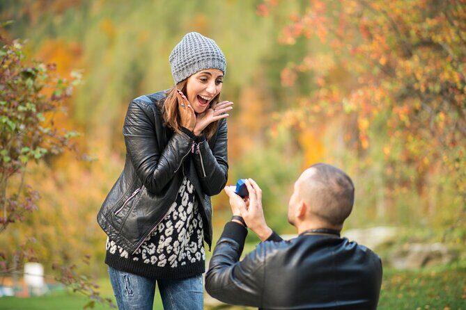 NON BUS FALL COLORS Traverse City Old Mission Wine Tour - In-Depth Look at the Experience