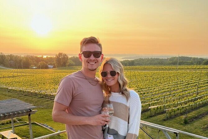 NON BUS Traverse City Old Mission Sunset Wine & Distillery Tour - Why Consider the NON BUS Traverse City Sunset Wine & Distillery Tour?