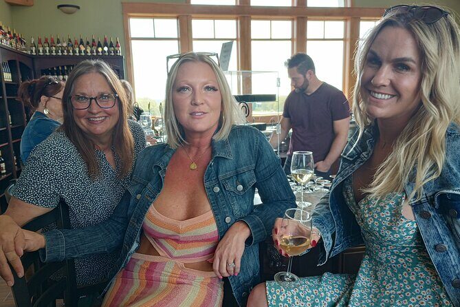 NON BUS Traverse Sunset Wine Tour 3 Winery Old Mission Peninsula - Who Is This Tour Best For?