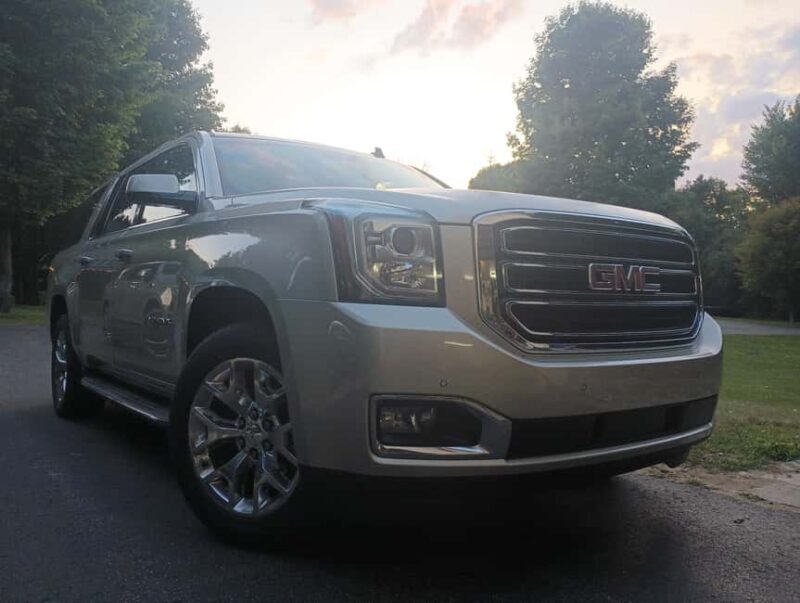 NON BUS VIP GMC YUKON Old Mission Traverse City Wine Tour - A Closer Look at the Experience