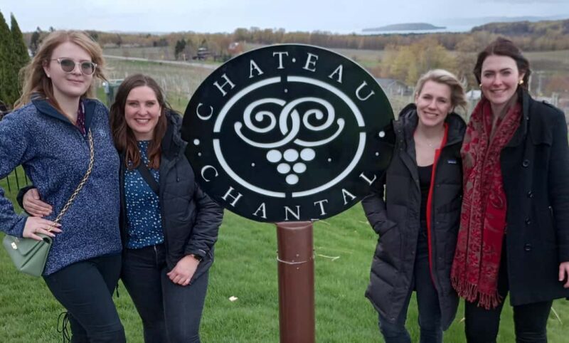 NON BUS White Wine Lover Old Mission Traverse City Wine Tour - Who Should Consider This Tour?