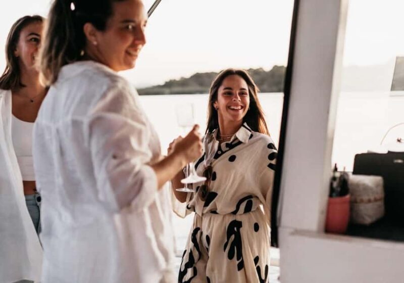 Noosaville: Noosa River Sunset Cruise - An In-Depth Look at the Noosa River Sunset Cruise