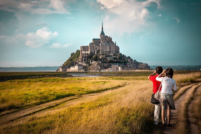 Normandy D-Day Tour with Mont Saint-Michel Day Trip from Paris - Key Points