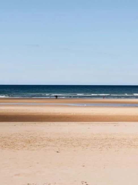 Normandy: Omaha and Arromanches Guided Tour - An Overview of the Tour Experience