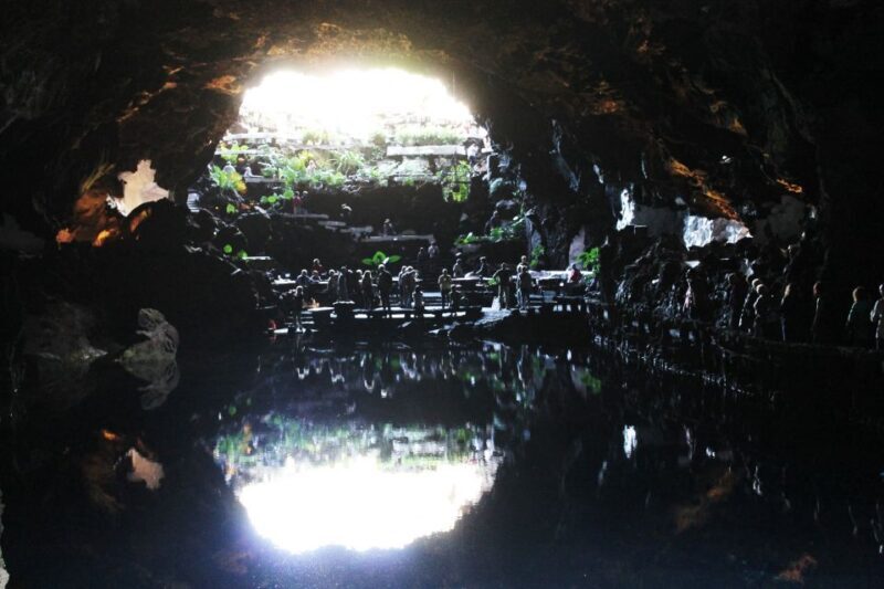 North Lanzarote: Cave, Jameos del Agua, and Viewpoint - Who Should Consider This Tour?