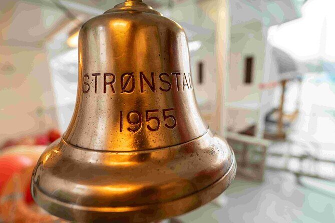 Northern Light cruise on the vintage vessel MS Strønstad - A detailed look at the cruise experience