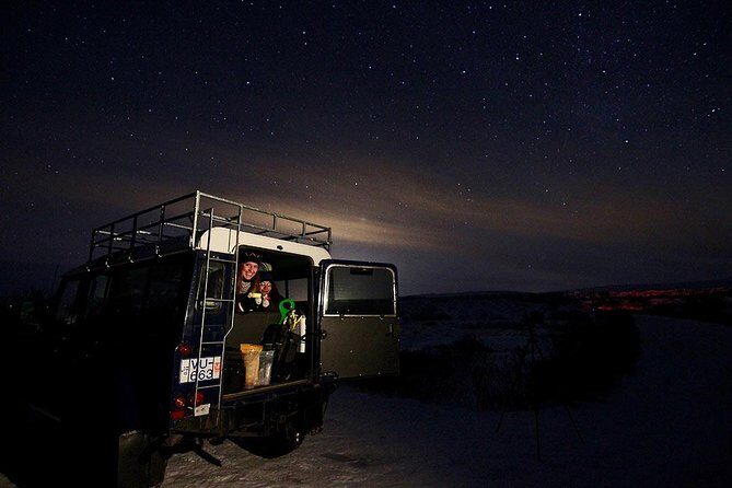 Northern Lights and Stargazing Small-Group Tour with Local Guide - The Experience in Detail