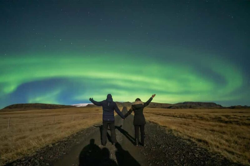 Northern Lights in Super Jeep, Photos, Hot Cocoa, Pastries - Reaching the Best Vantage Points