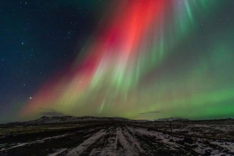 Northern Lights in Super Jeep, Photos, Hot Cocoa, Pastries - Capturing Memories: Photos and More