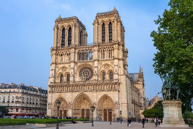 Notre Dame and Latin Quarter An Outside Stroll Through Paris - Key Points