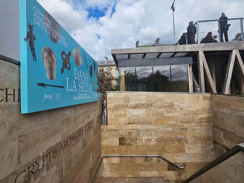 Notre-Dame Cathedral Access and Outdoor Walking Tour. - Key Points