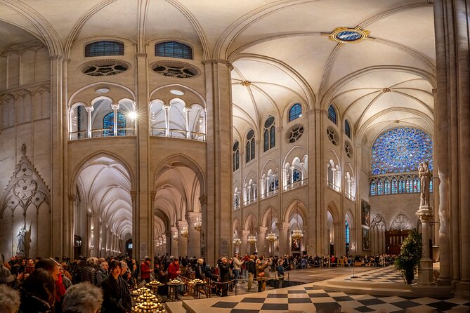 Notre Dame Cathedral:Interior & Exterior Small Group Guided Tour - Service schedules: what happens if a mass is happening