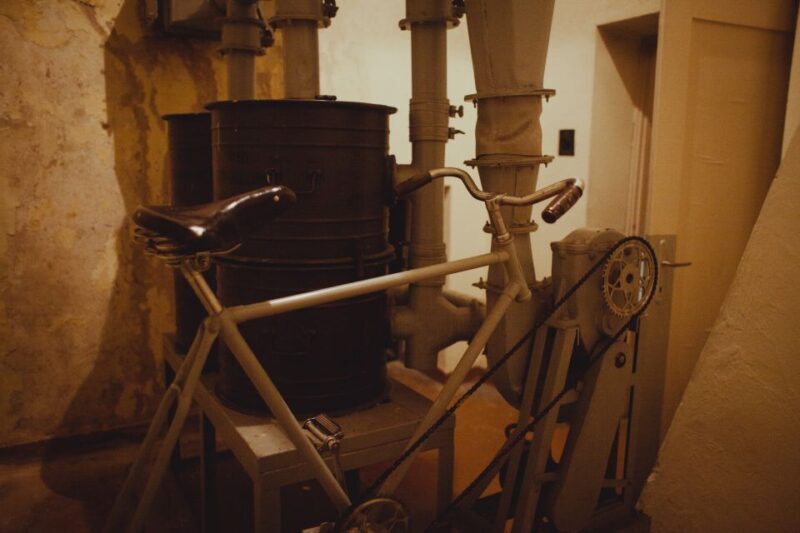 Nowa Huta: Steelworks Administration Buildings/Shelters Tour - Key Points